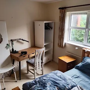  Privatunterkunft Crescent Homestay